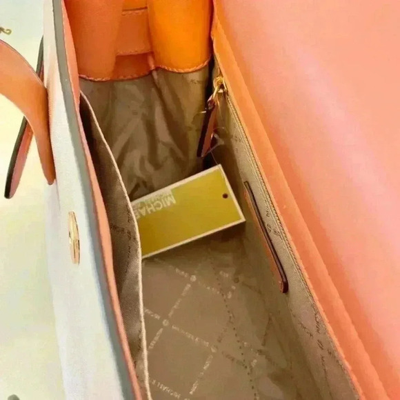 Michael Kors Purse Carmen Medium Flap Satchel shoulder bag new - Picture 4 of 10